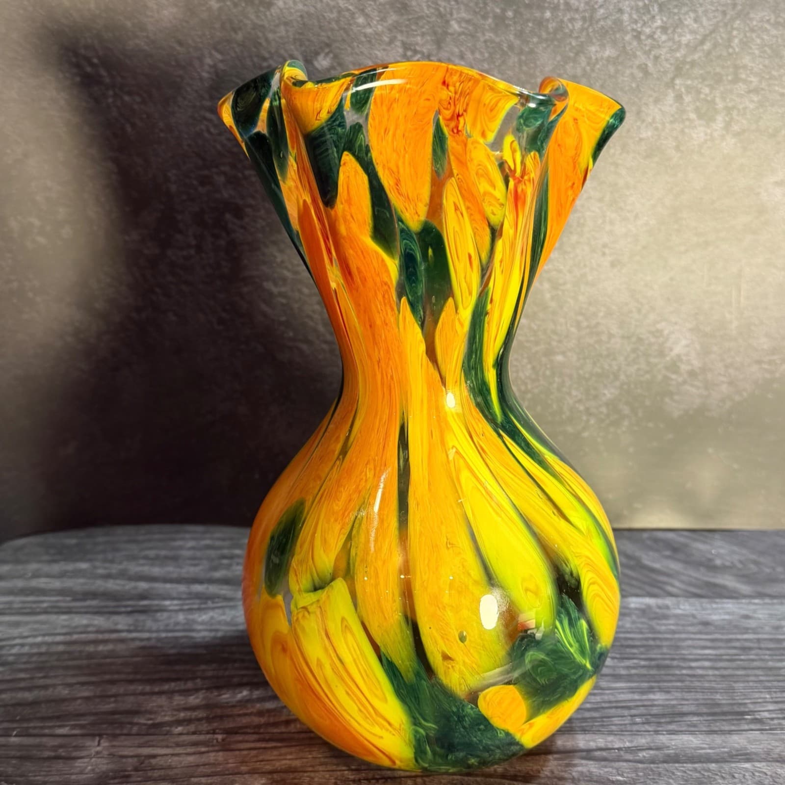 Hand Blown Swirled Art Glass 11.5" Vase Ruffled Edges Orange & Green Vintage - Thumbnail 7