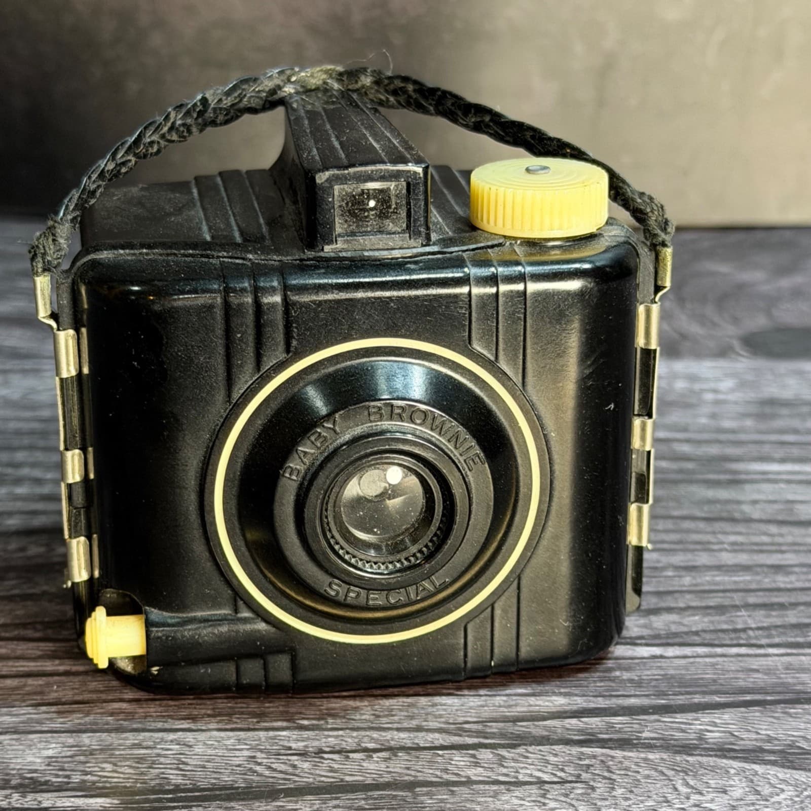 Kodak Baby Brownie Special Camera 1942 Bakelite Art Deco W/ Original Strap VTG