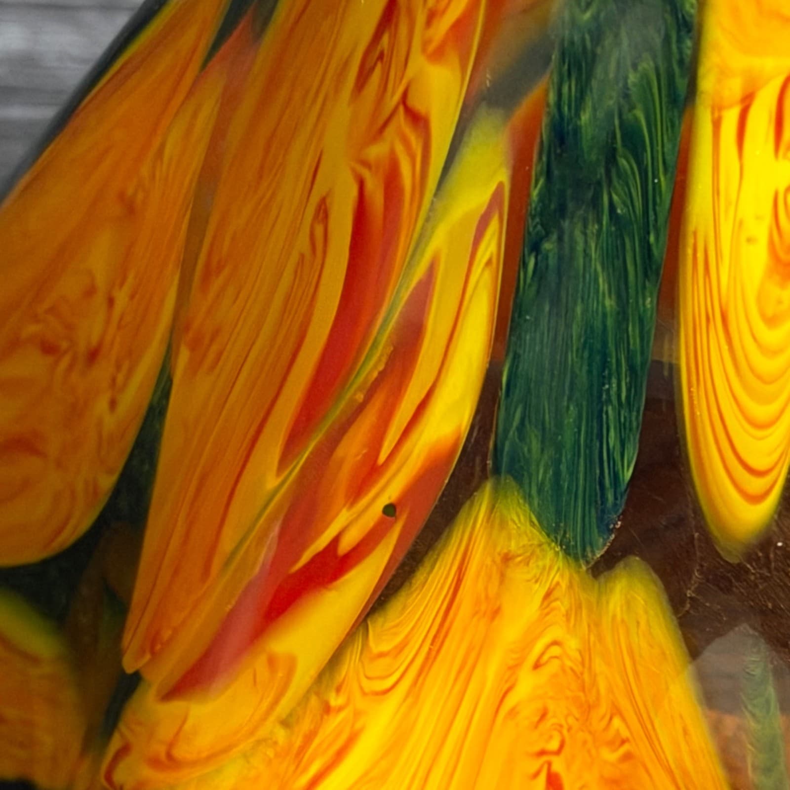 Hand Blown Swirled Art Glass 11.5" Vase Ruffled Edges Orange & Green Vintage - Thumbnail 14