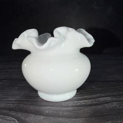 Vintage Milk Glass Bud Vase Planter Smooth Small Double Ruffled Edge Round Rose - Thumbnail 5