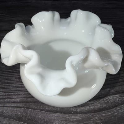 Vintage Milk Glass Bud Vase Planter Smooth Small Double Ruffled Edge Round Rose - Thumbnail 6