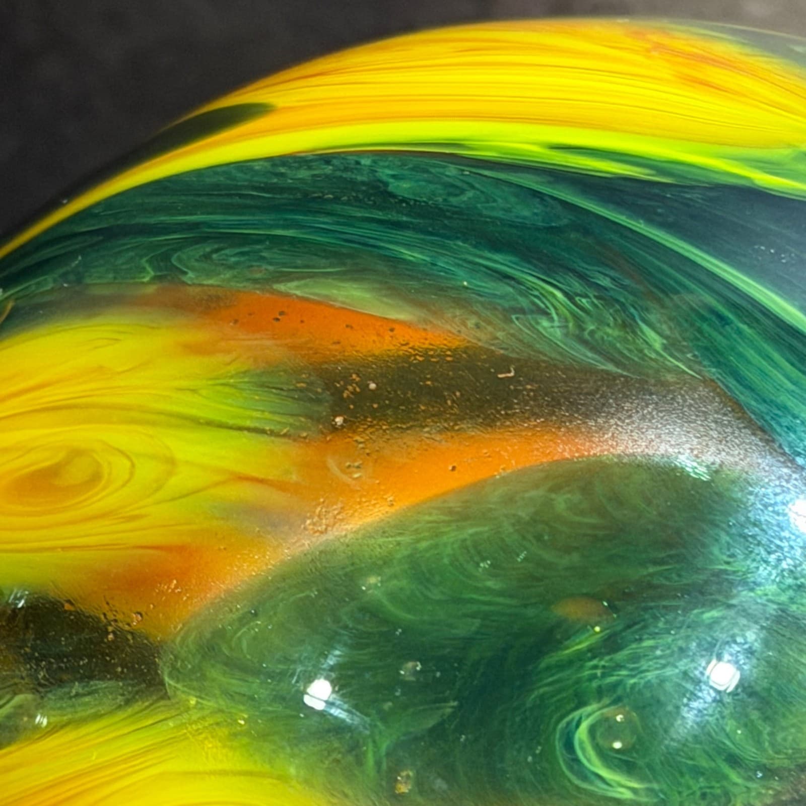 Hand Blown Swirled Art Glass 11.5" Vase Ruffled Edges Orange & Green Vintage - Thumbnail 12