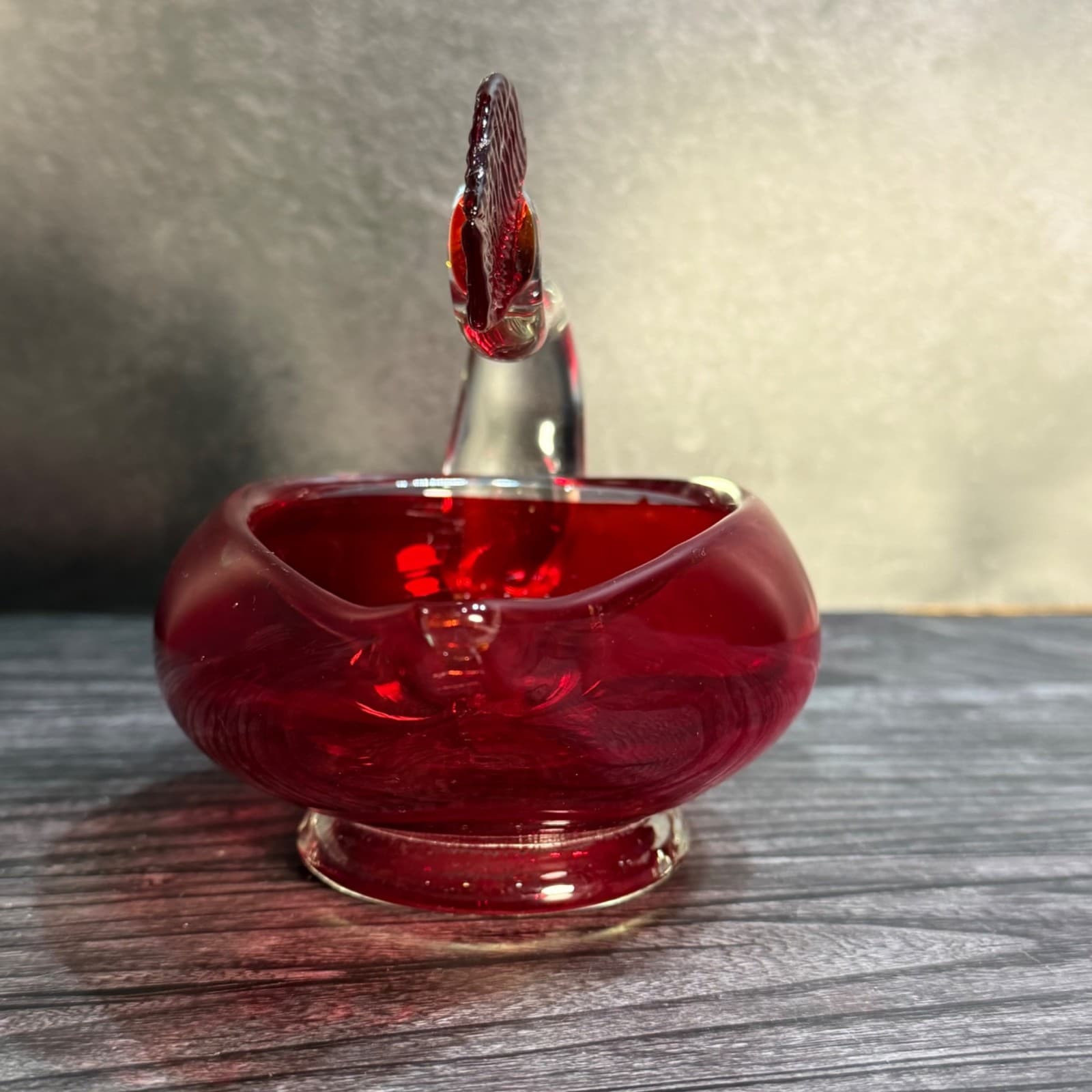 Vintage Hand Blown Glass Swan Dish Red & Clear Decorative Bowl Cigar Ashtray Art - Thumbnail 10