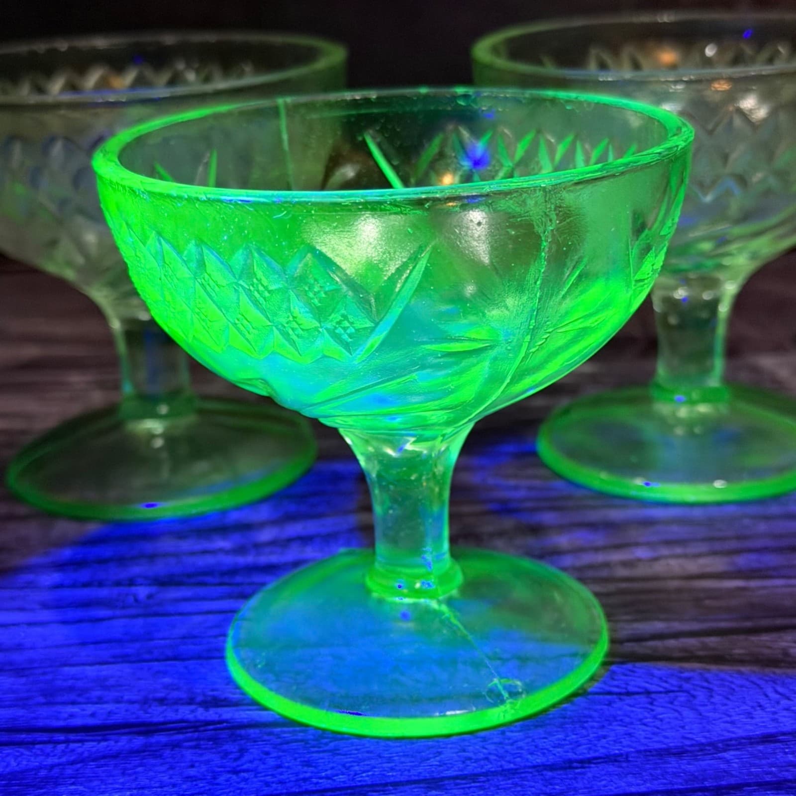 Vintage Green Uranium Glass Sherbet Cups Set Of 3 Glow Under UV Light Floral & D - Thumbnail 6