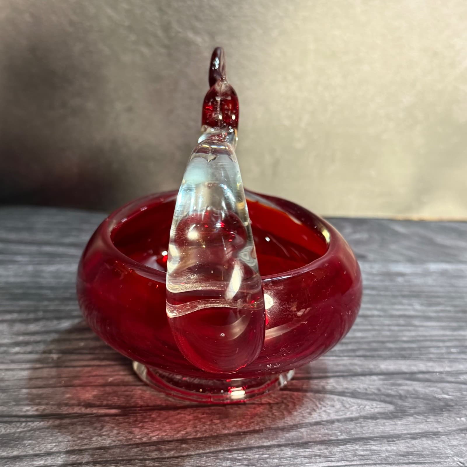 Vintage Hand Blown Glass Swan Dish Red & Clear Decorative Bowl Cigar Ashtray Art - Thumbnail 6