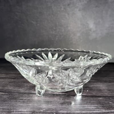 Vintage Anchor Hocking Star Of David Scalloped Clear Pressed Glass Footed Bowl - Thumbnail 3
