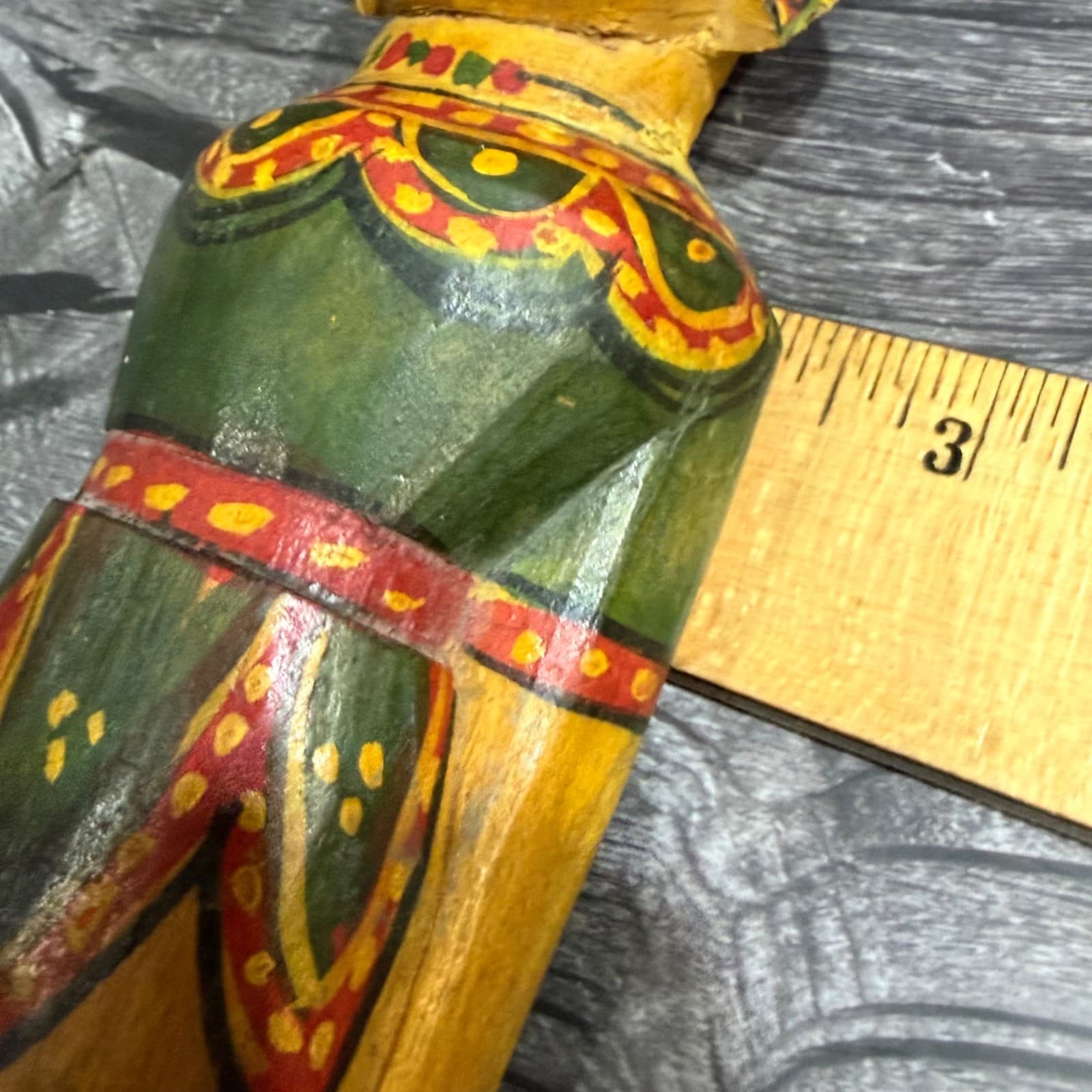 Hand-Painted Vintage Wooden Figurines In Folk Art Style - Set Of 2 Green & Yello - Thumbnail 16