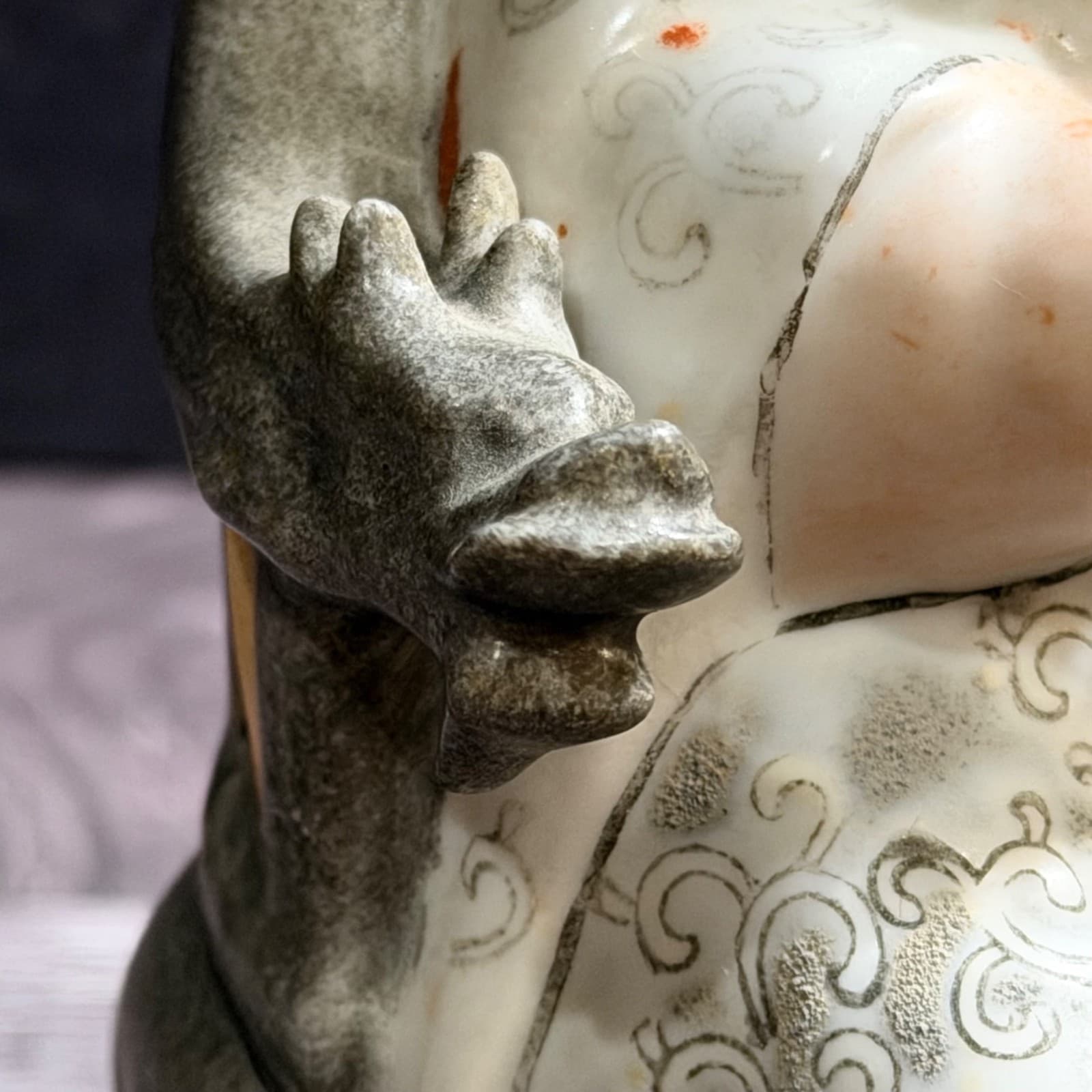 Porcelain Chinese Scholar Figurine In Traditional Robes With Beaded Necklace Han - Thumbnail 6