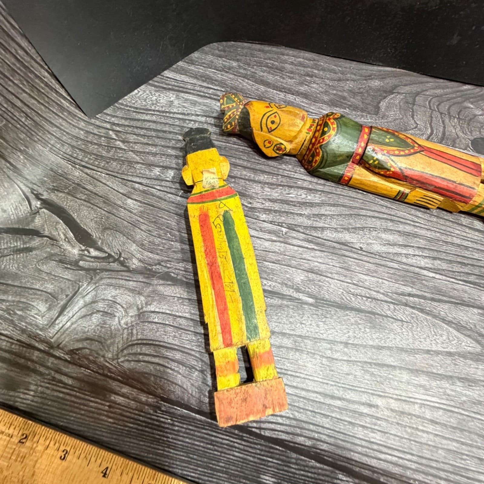 Hand-Painted Vintage Wooden Figurines In Folk Art Style - Set Of 2 Green & Yello - Thumbnail 12