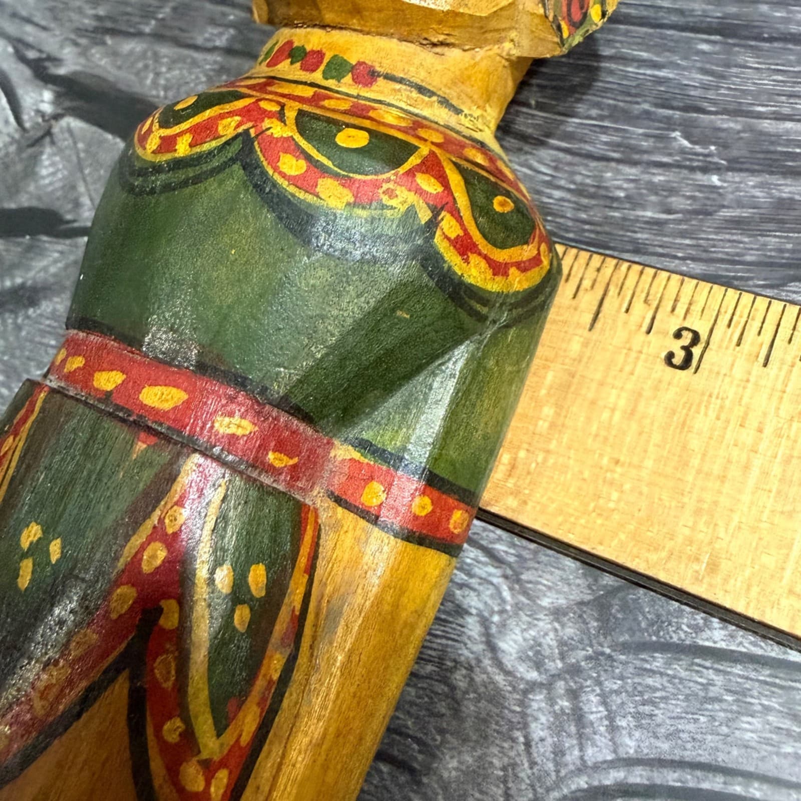 Hand-Painted Vintage Wooden Figurines In Folk Art Style - Set Of 2 Green & Yello - Thumbnail 15