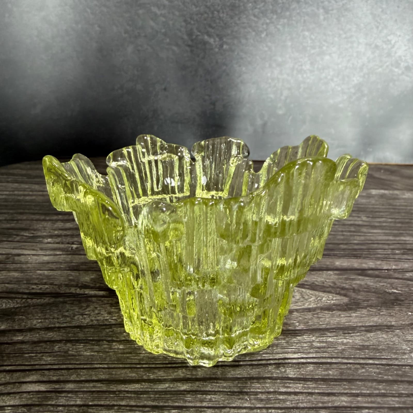 Dalzell-Viking Glass Yellow Icicle Glimmer Candle Tealight Holder VTG Home Décor - Thumbnail 3