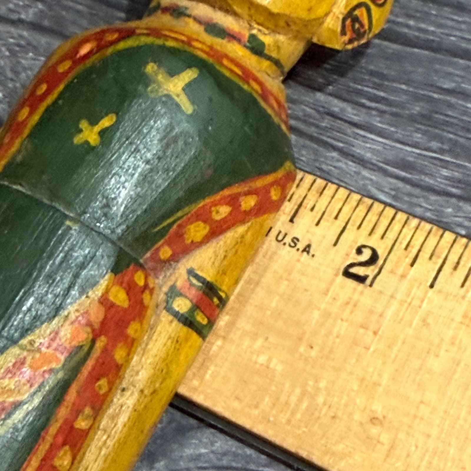 Hand-Painted Vintage Wooden Figurines In Folk Art Style - Set Of 2 Green & Yello - Thumbnail 17