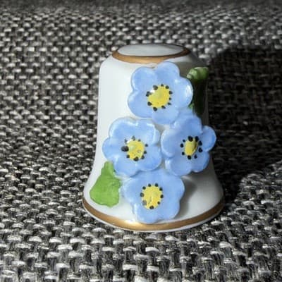 Thimble Floral By Lindner Handarbeit Germany Hand painted Blue Flowers 3D