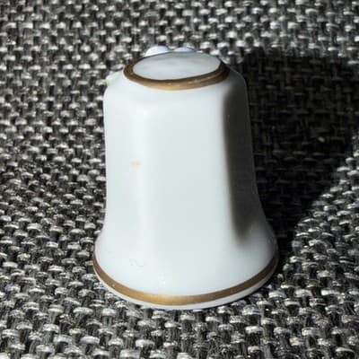 Thimble Floral By Lindner Handarbeit Germany Hand painted Blue Flowers 3D - Thumbnail 4