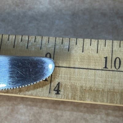 4 Pfaltzgraff HEIRLOOM REMEMBRANCE BETHANY Stainless Silverware Butter Knives - Thumbnail 6