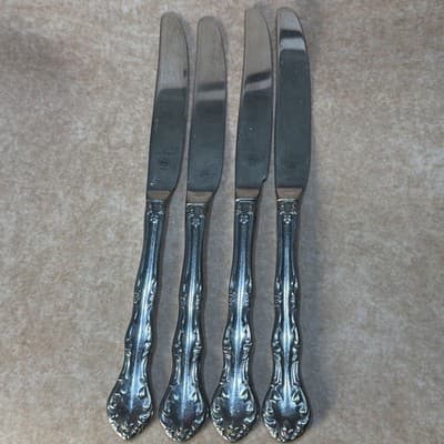 4 Pfaltzgraff HEIRLOOM REMEMBRANCE BETHANY Stainless Silverware Butter Knives