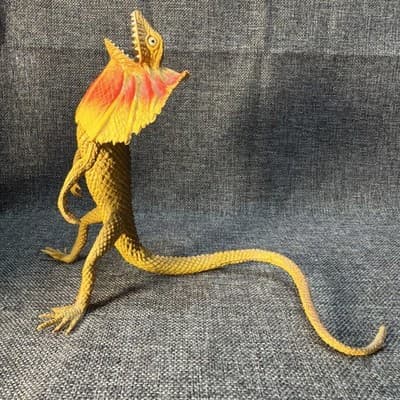 Vintage Imperial Dragon Frilled Lizard Figure Yellow Orange Plastic 12” X 7.5” - Thumbnail 4