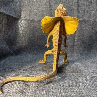 Vintage Imperial Dragon Frilled Lizard Figure Yellow Orange Plastic 12” X 7.5” - Thumbnail 5