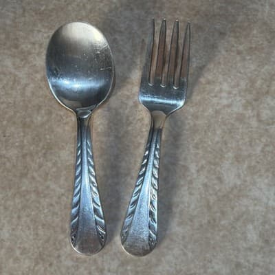 Vintage Sterling Silver Baby Fork Spoon Set Chevron Or Feather Edge 33 Grams
