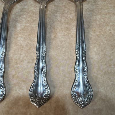 4 Pfaltzgraff HEIRLOOM REMEMBRANCE BETHANY Stainless Silverware Teaspoons Spoons - Thumbnail 3