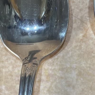 4 Pfaltzgraff HEIRLOOM REMEMBRANCE BETHANY Stainless Silverware Soup Spoons - Thumbnail 4