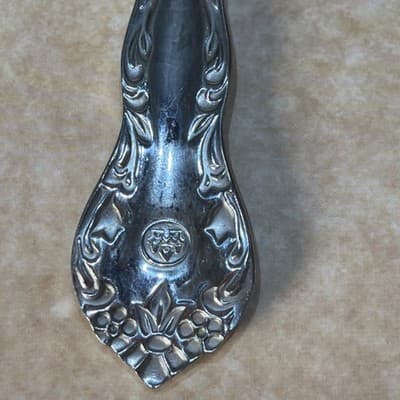 4 Pfaltzgraff HEIRLOOM REMEMBRANCE BETHANY Stainless Silverware Soup Spoons - Thumbnail 6