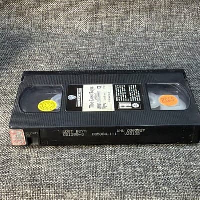 The Lost Boys 1991 Green Stripe VHS Horror Warner Bros Cory Haim Rental Copy - Thumbnail 12