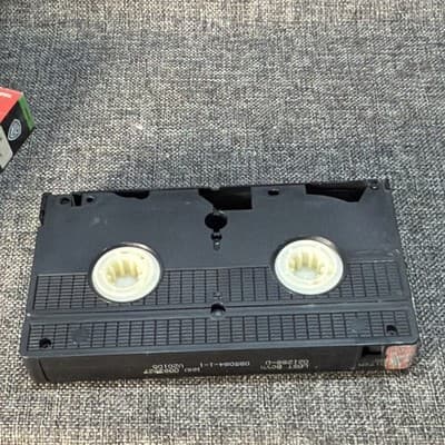 The Lost Boys 1991 Green Stripe VHS Horror Warner Bros Cory Haim Rental Copy - Thumbnail 14