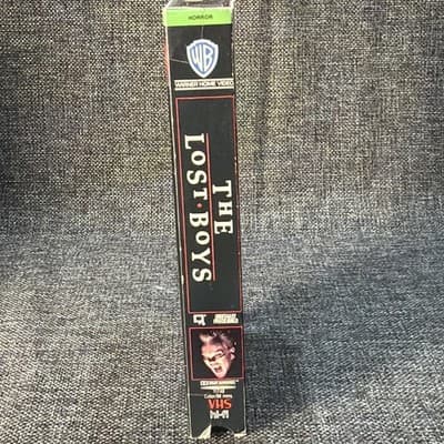The Lost Boys 1991 Green Stripe VHS Horror Warner Bros Cory Haim Rental Copy - Thumbnail 8