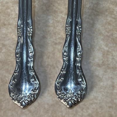 4 Pfaltzgraff HEIRLOOM REMEMBRANCE BETHANY Stainless Silverware Salad Forks - Thumbnail 2