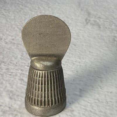 Charlotte Motor Speedway VINTAGE FORT PEWTER THIMBLE SOUVENIR SEWING TOOL - Thumbnail 5