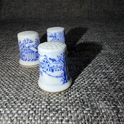 4 Vintage Ceramic Thimbles Sewing Americana Blue Transferware China Made Japan - Thumbnail 5