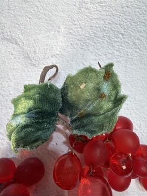 Vintage Set Of 2 Small MCM Ruby Red Lucite Acrylic Grapes Cluster Set Velvet - Thumbnail 6