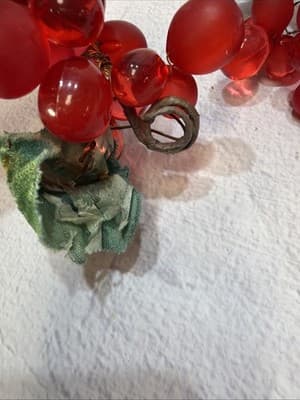 Vintage Set Of 2 Small MCM Ruby Red Lucite Acrylic Grapes Cluster Set Velvet - Thumbnail 12