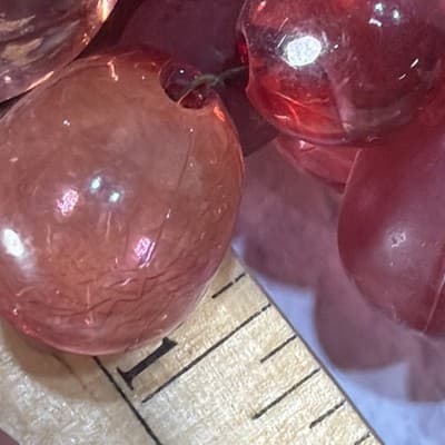 Vintage Small Cluster MCM Purple Lucite Acrylic Grapes Cluster Set with Leaves - Thumbnail 12