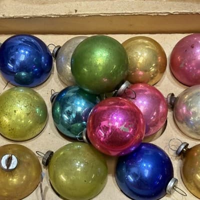 14 Vintage Miniature 1” Mercury Glass Christmas Ornaments Feather Tree In Box - Thumbnail 17