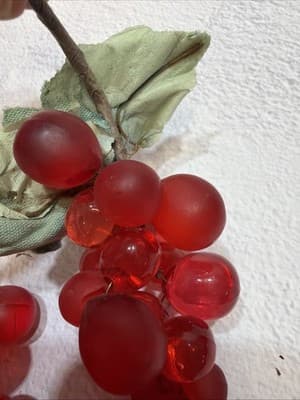 Vintage Set Of 2 Small MCM Ruby Red Lucite Acrylic Grapes Cluster Set Velvet - Thumbnail 11
