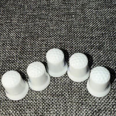 Lot Of 5 Porcelain Holland Blue and White Thimbles Windmills Boat Scenes - Thumbnail 6