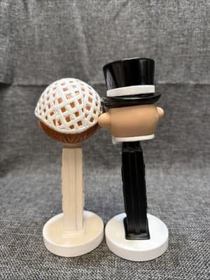 PEZ Bride & Groom Wacky Wobbler Oversized Limited Edition Wedding Gift 1999 - Thumbnail 3