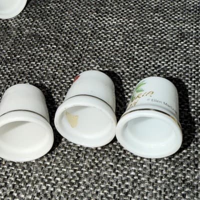 Vintage Ceramic Porcelain Thimbles Lot of 13 Mixed & Floral Sewing Trinkets - Thumbnail 8