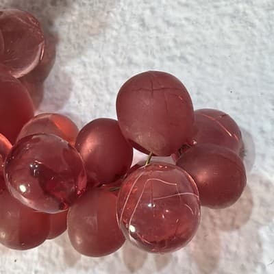 Vintage Small Cluster MCM Purple Lucite Acrylic Grapes Cluster Set with Leaves - Thumbnail 4