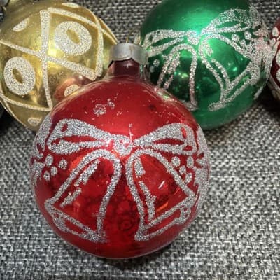 Vintage Bells Flowers Mercury Glass Christmas Ornaments Stencil Glitter Lot 5 - Thumbnail 2
