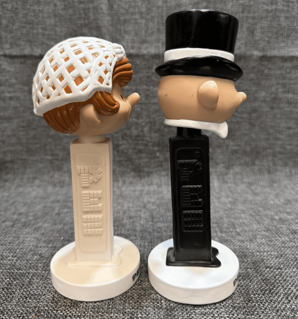 PEZ Bride & Groom Wacky Wobbler Oversized Limited Edition Wedding Gift 1999 - Thumbnail 2