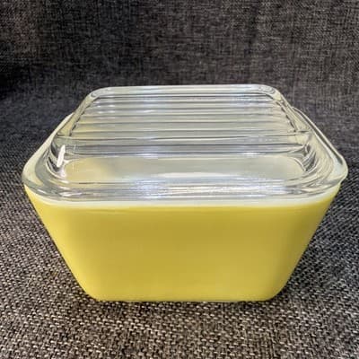 Vintage Pyrex Refrigerator Dish #501-B with Lid 1-1/2 Cup Yellow EUC No Chips - Thumbnail 4