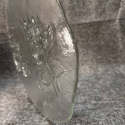 Kosta Boda Style Double Grapes Round 11" Cheese Plate platter Art Glass Sweden - Thumbnail 5