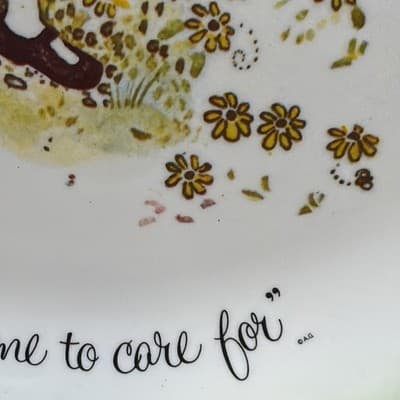 Holly Hobby Cat "Happiness is Having Someone to Care For" Dinner Plate Green - Thumbnail 6