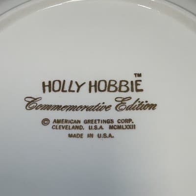 Holly Hobbie 1972 Christmas Plate Happy Memories Warm The Heart Fireplace Toys - Thumbnail 7