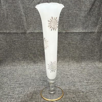 MCM Frosted Milk Glass Trumpet Vase Gold Medallion Snowflake Ruffled Rim 10” - Thumbnail 8