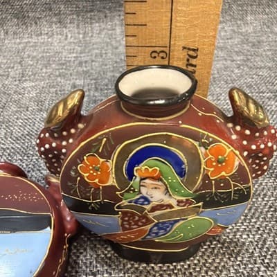 Satsuma Moriage Geisha Girl Handpainted Mini Bud Vase 1940 Occupied Japan VTG - Thumbnail 9