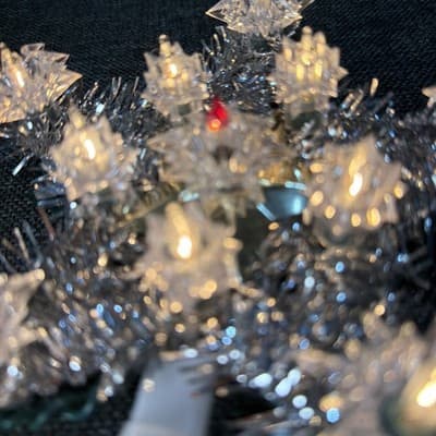 Merry Bright 6.5" Silver Garland Christmas Star w/ Blinking Clear Lights Tree - Thumbnail 3